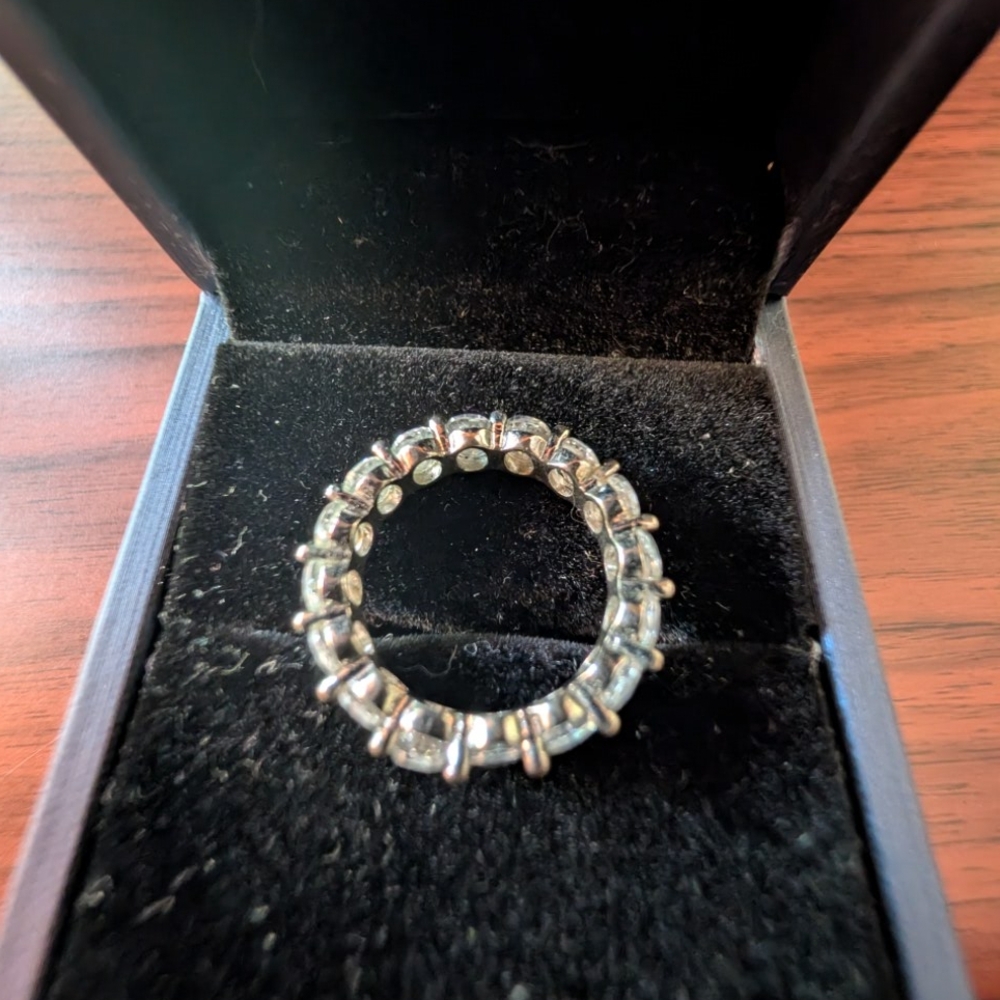 Elegant Silver Women's Ring - Picture 9 of 9